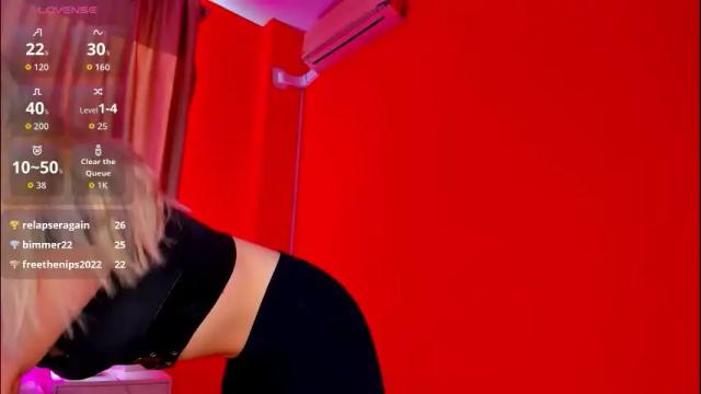 Image 7 of mila_kinor Stream on Chaturbate on 24 days ago