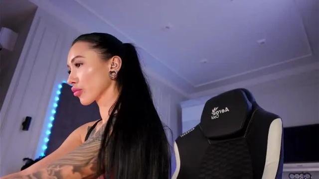 Image 12 of miladenver Stream on Chaturbate on 1 month ago