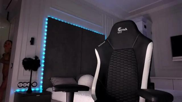 Image 6 of miladenver Stream on Chaturbate on 1 month ago