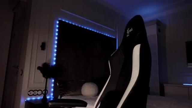 Image 8 of miladenver Stream on Chaturbate on 6 days ago