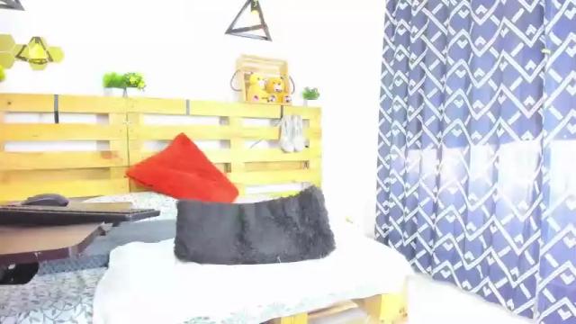 Image 2 of milady_herbert1 Stream on Chaturbate on 16 months ago