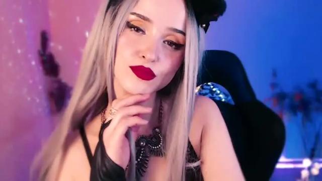 Image 12 of miladyjolie Stream on Chaturbate on 12 months ago