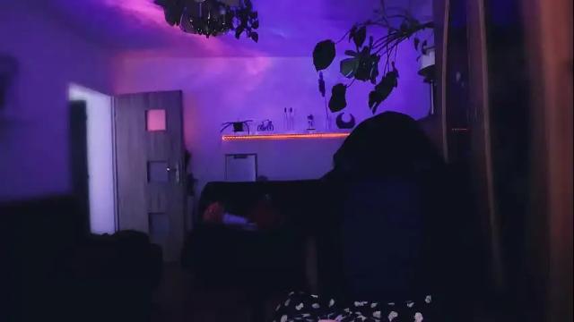 Image 3 of miladyjolie Stream on Chaturbate on 18 days ago