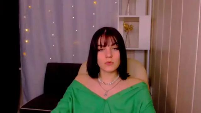 Image 3 of milana__rose Stream on Chaturbate on 20 months ago