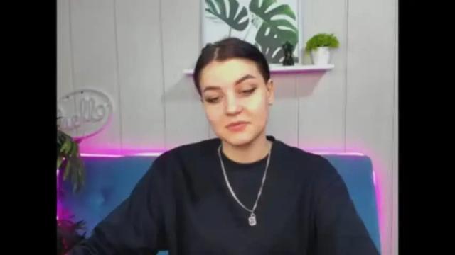 Image 11 of milana__rose Stream on Chaturbate on 19 months ago