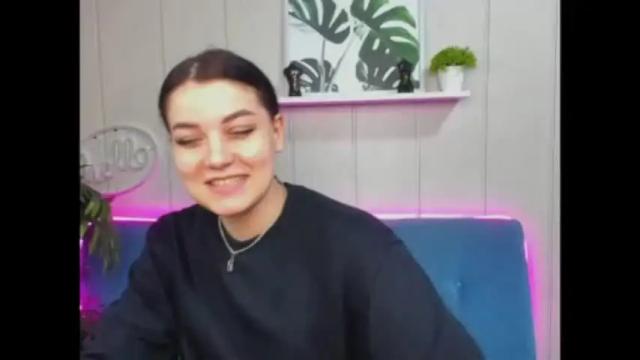 Image 8 of milana__rose Stream on Chaturbate on 19 months ago