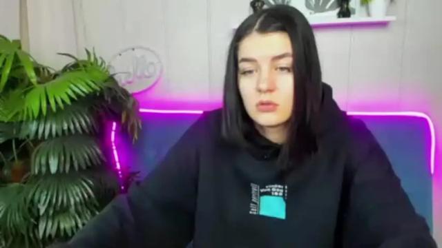 Image 3 of milana__rose Stream on Chaturbate on 19 months ago