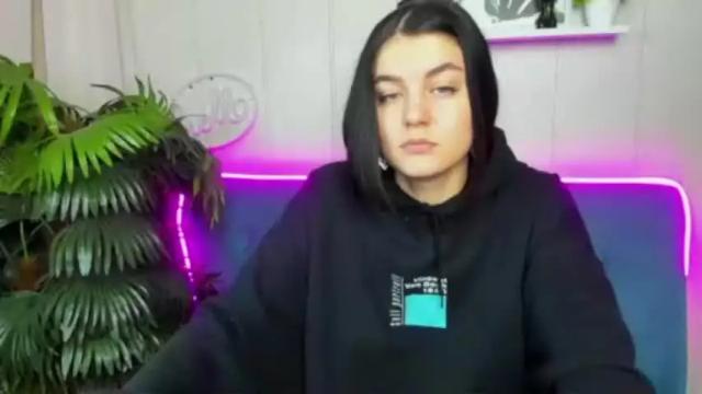 Image 4 of milana__rose Stream on Chaturbate on 19 months ago