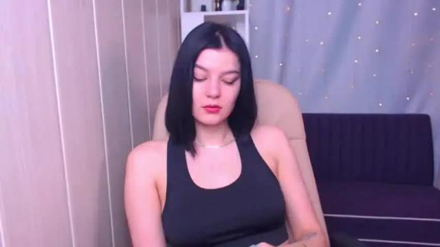 Image 3 of milana__rose Stream on Chaturbate on 19 months ago