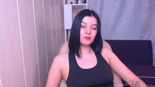 Image 4 of milana__rose Stream on Chaturbate on 19 months ago