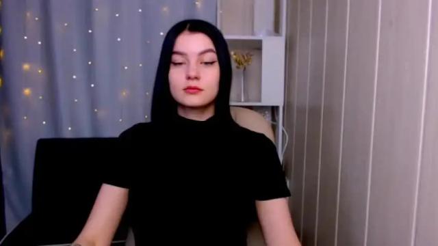 Image 2 of milana__rose Stream on Chaturbate on 19 months ago