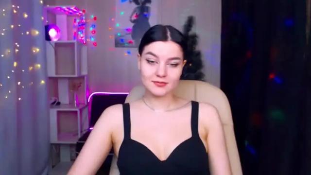Image 3 of milana__rose Stream on Chaturbate on 18 months ago