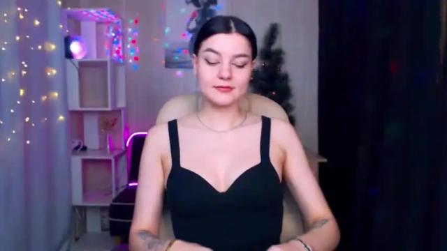 Image 7 of milana__rose Stream on Chaturbate on 18 months ago