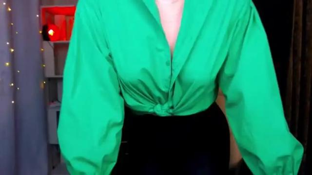 Image 6 of milana__rose Stream on Chaturbate on 18 months ago