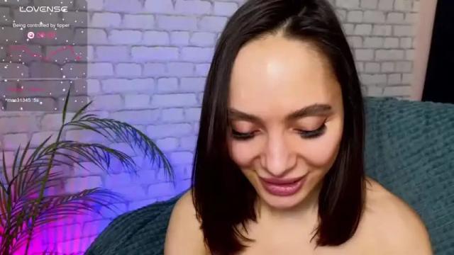 Image 10 of milana_marten Stream on Chaturbate on 15 months ago