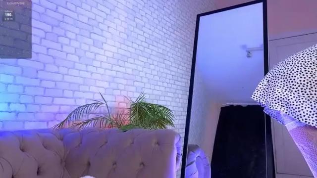 Image 2 of milana_marten Stream on Chaturbate on 18 months ago