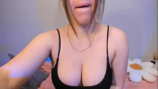 Image 2 of milanabrittt Stream on Chaturbate on 5 months ago