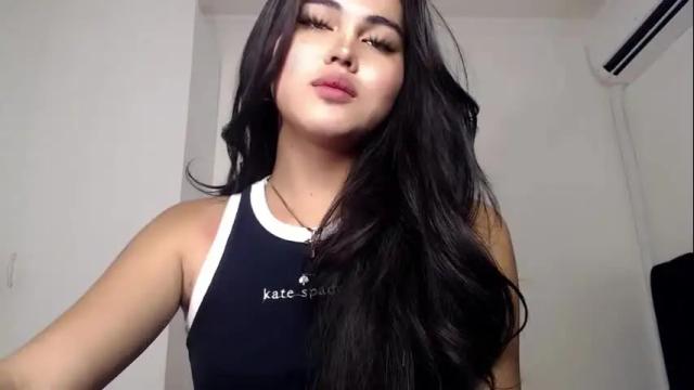 Image 3 of milanamanroe Stream on Chaturbate on 6 months ago