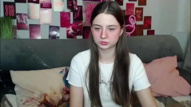 Image 2 of milanaroz Stream on Chaturbate on 2 months ago