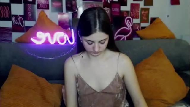 Image 4 of milanaroz Stream on Chaturbate on 2 months ago