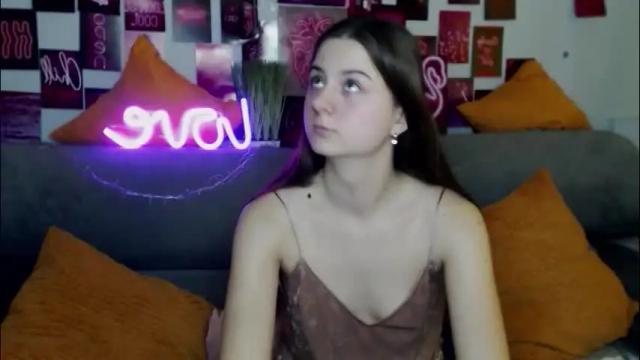 Image 6 of milanaroz Stream on Chaturbate on 2 months ago