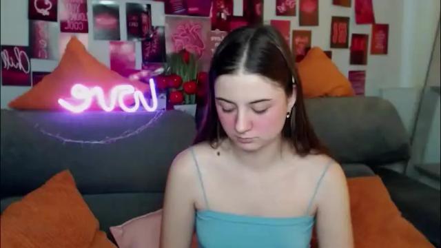 Image 6 of milanaroz Stream on Chaturbate on 2 months ago