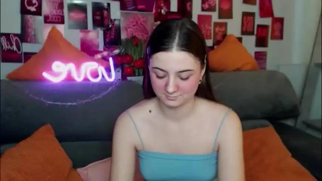 Image 8 of milanaroz Stream on Chaturbate on 2 months ago