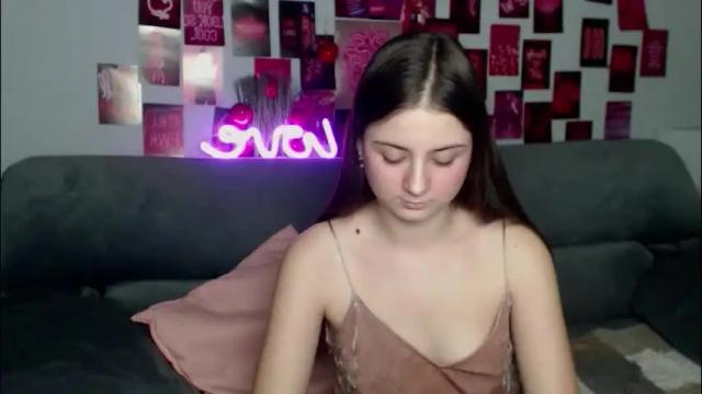 Image 7 of milanaroz Stream on Chaturbate on 2 months ago