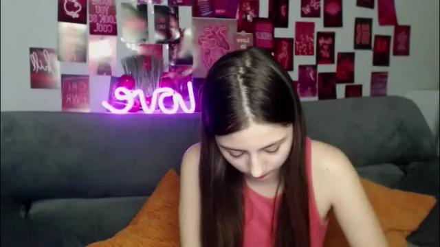 Image 4 of milanaroz Stream on Chaturbate on 1 month ago