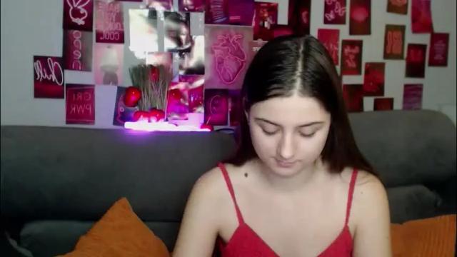 Image 12 of milanaroz Stream on Chaturbate on 29 days ago