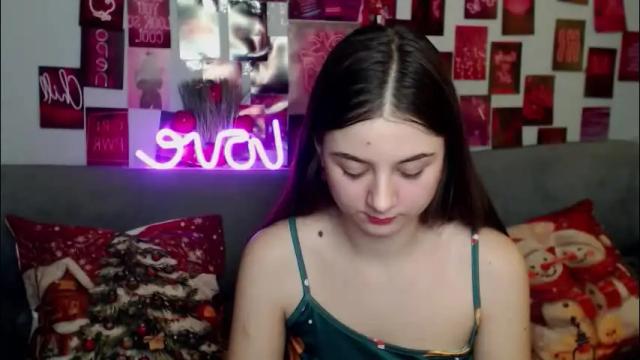 Image 2 of milanaroz Stream on Chaturbate on 1 month ago