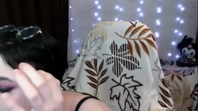 Image 8 of milanathorn Stream on Chaturbate on 19 days ago