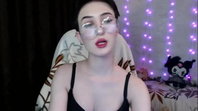 Image 8 of milanathorn Stream on Chaturbate on 10 days ago