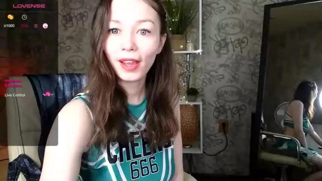 Image 3 of milania_boom Stream on Chaturbate on 14 months ago