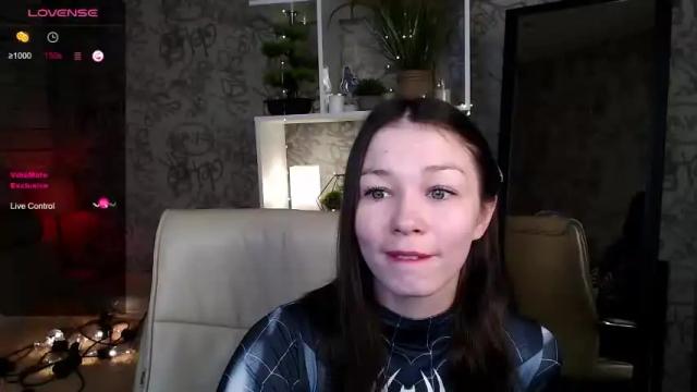 Image 4 of milania_boom Stream on Chaturbate on 14 months ago