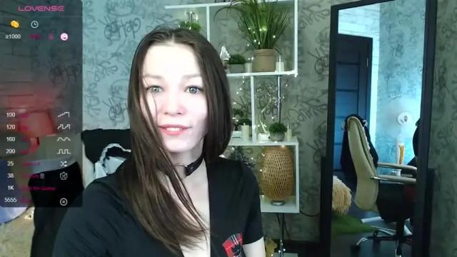 Image 3 of milania_boom Stream on Chaturbate on 14 months ago