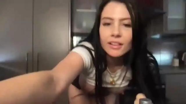 Image 3 of milaniheights Stream on Chaturbate on 18 months ago