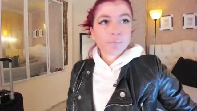 Image 2 of milaniminxx Stream on Chaturbate on 2 months ago