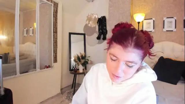 Image 3 of milaniminxx Stream on Chaturbate on 2 months ago