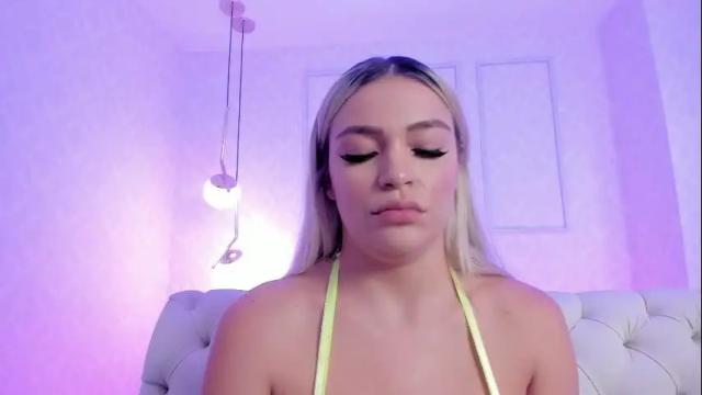 Image 7 of milaowens Stream on Chaturbate on 1 month ago