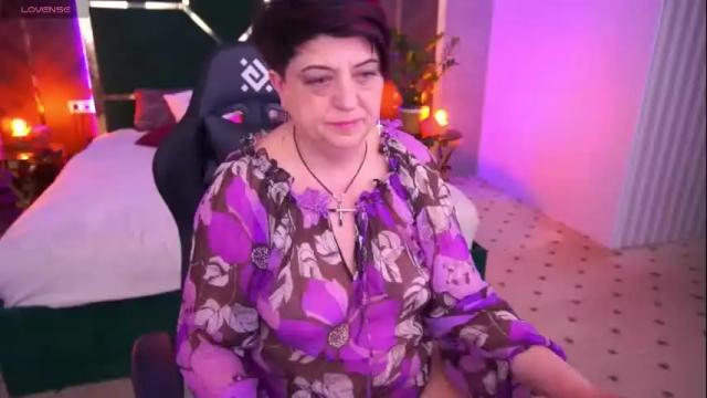 Image 10 of milaskyy Stream on Chaturbate on 1 month ago