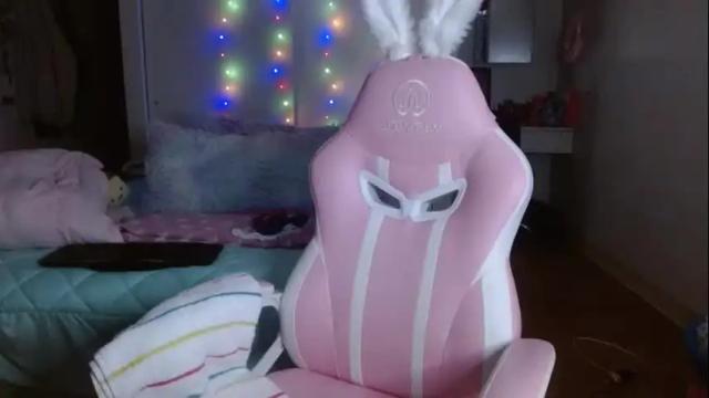 Image 2 of milastoned Stream on Chaturbate on 24 months ago