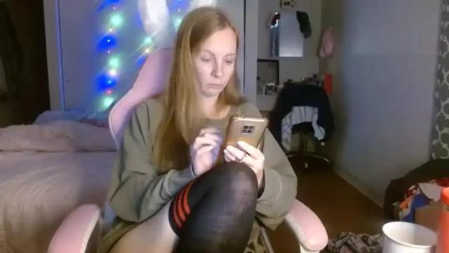 Image 3 of milastoned Stream on Chaturbate on 24 months ago