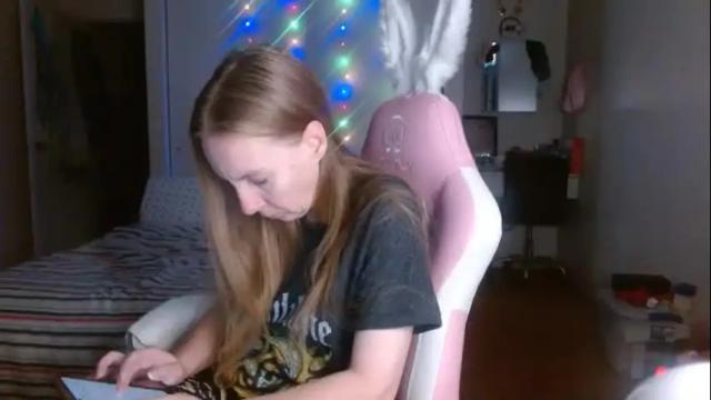 Image 2 of milastoned Stream on Chaturbate on 24 months ago