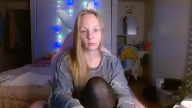 Image 2 of milastoned Stream on Chaturbate on 23 months ago