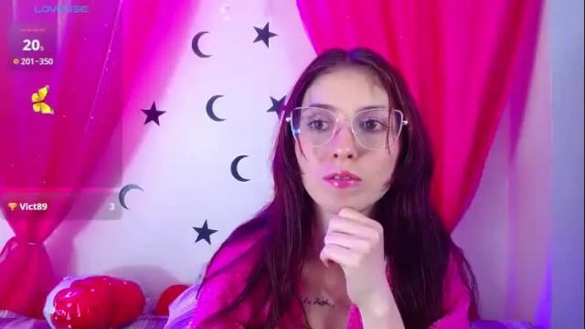 Image 10 of mildrecute Stream on Chaturbate on 1 month ago