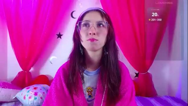 Image 7 of mildrecute Stream on Chaturbate on 1 month ago
