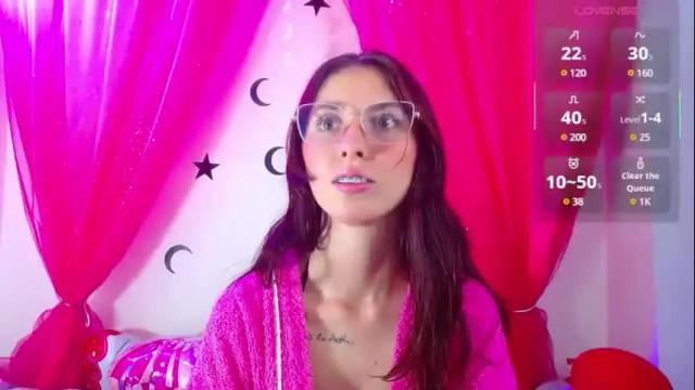 Image 2 of mildrecute Stream on Chaturbate on 1 month ago