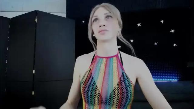 Image 2 of milena_hardy Stream on Chaturbate on 2 months ago