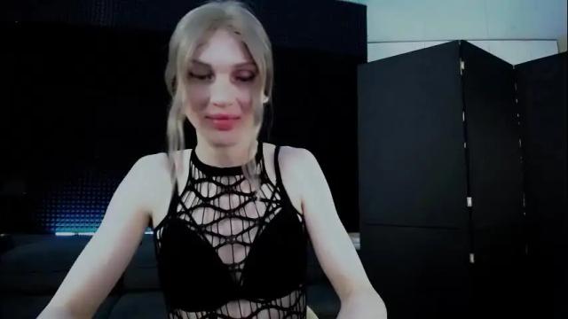 Image 7 of milena_hardy Stream on Chaturbate on 2 months ago
